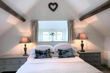 هتل Cornerstone Cottage