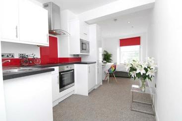 هتل Fox House, Studio Apartments