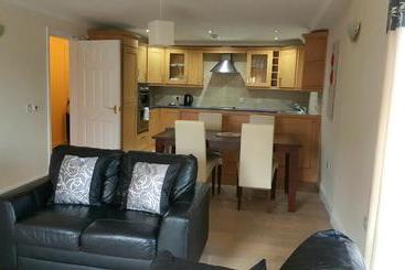 هتل Tees Valley Apartments