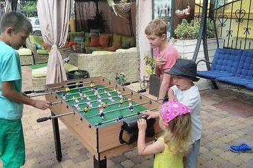 هتل V Gostyah U Julii Guest House