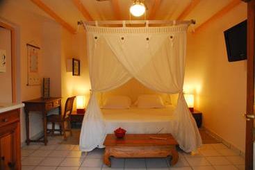 هتل Villa Mascarine