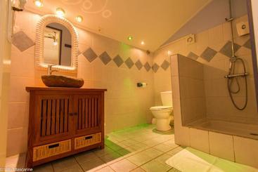 هتل Villa Mascarine