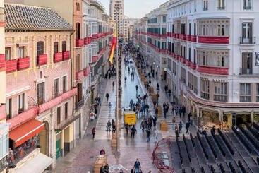 هتل Apartamentos Goodplaces Larios