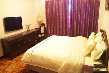 هتل Badaling Hot Spring Resort