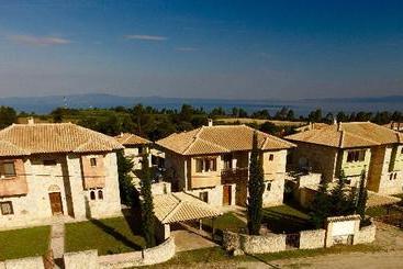 هتل Fruit Garden Villa