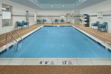 هتل Home2 Suites By Hilton Charlottesville Downtown