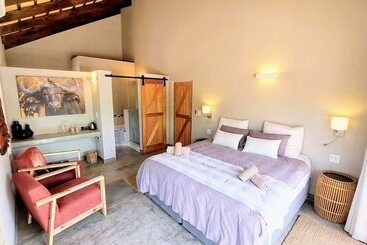 ホテル The Baobab Bush Lodge, No Self Catering
