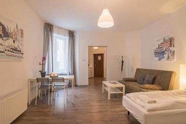 هتل Apartamenty Stockholm