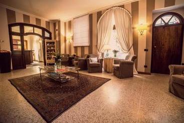 هتل Palazzo Finati
