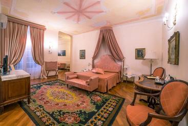 هتل Palazzo Finati