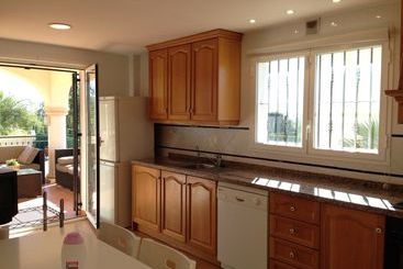 هتل Villa Irene
