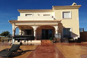هتل Villa Irene