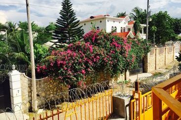 هتل Luxury Mountain Guesthouse