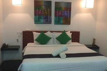 هتل The Angkor Crescent