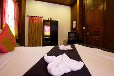 هتل The Angkor Crescent