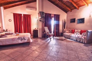 هتل Villa Apollo