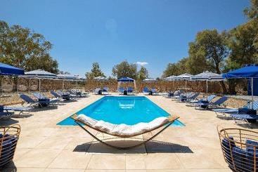هتل Kimolos Blue