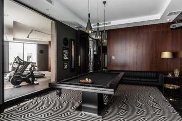هتل Old Town  River Point By Welcome Apartment
