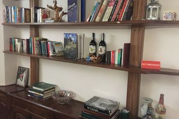 تختخواب و صبحانه Astoria Garden