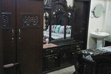 هتل Sawar