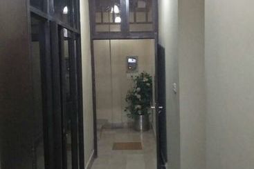 هتل Sawar