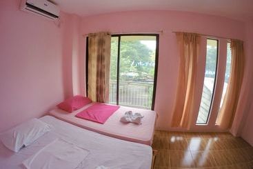 پانسیون Guilly's Place