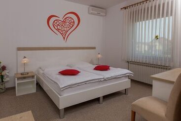 פנסיון Rooms Pleška Zagreb Airport