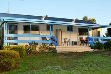 Baudin Beach Apartments