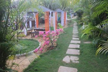 Boatys Beach Cottages