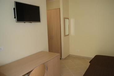 پانسیون Guest House Golfo Xifonio