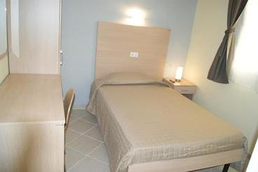 پانسیون Guest House Golfo Xifonio