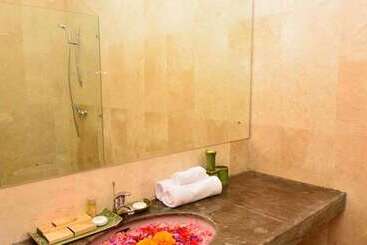 פנסיון Kaya Culture House