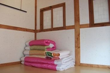 پانسیون Sarangchae Hanok Guesthouse