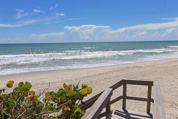 Sea View Motel