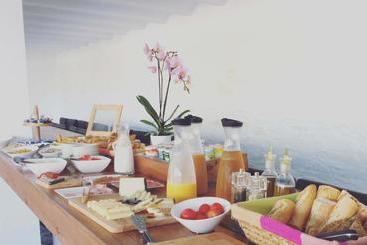 هتل Carpe Diem Cadaqués