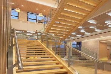 هتل Holiday Inn Express   Qingdao West Coast, An Ihg