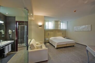 בית מלון כפרי Suite  Testani