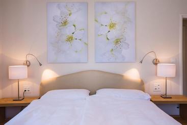 Hotel Villa Delta Suites House