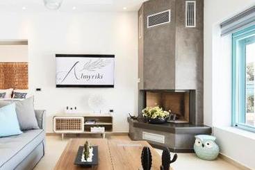 Almyriki Beach Villa