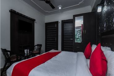 Oyo 15989 Rc Residency