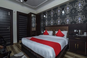 Oyo 15989 Rc Residency