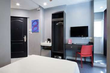هتل Zen Rooms Malate Nakpil
