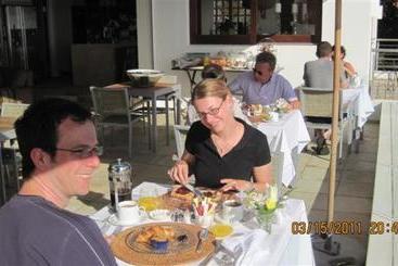 پانسیون Aquavit Guest House