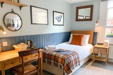 هاستل The Griffin Inn