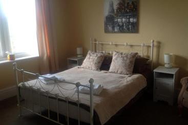 پانسیون Portland House Bed And Breakfast