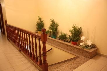 پانسیون Residencia Porta Nova
