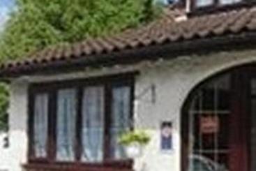 پانسیون Bridge Guest House