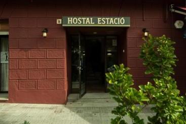پانسیون Hostal L'estació