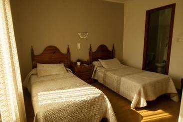 پانسیون Hostal L'estació