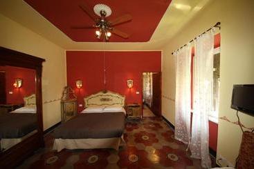هتل Villa Pallavicini B&b